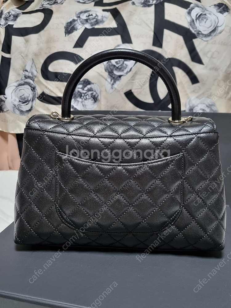 샤넬 코코핸들 라지 (구미듐) 샴페인골드 아웃스티치 올블랙 최상품--1